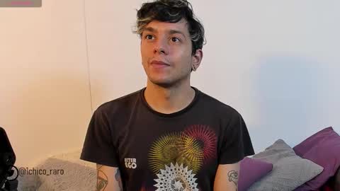 Snapshot of acid_time chatting on 11.04.25 Jhonny online show from 11.04.25