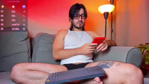 Snapshot of ackerman_eren_ chatting on 10.09.25 R. online show from 10.09.25