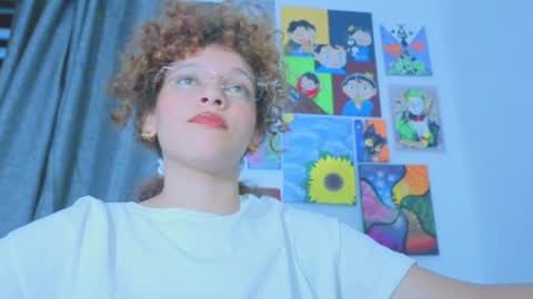 Snapshot of ada_gales_ chatting on 06.18.26 Isa online show from 06.18.26