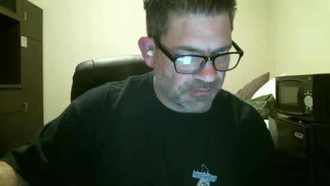 adam91720 online show from 12.04.24