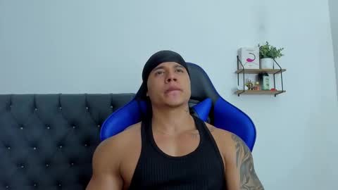 adam boss online show from 11.25.25