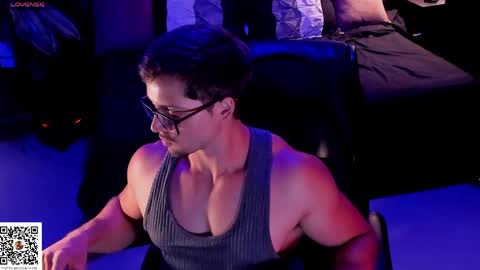 Adam online show from 05.10.26