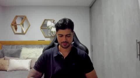 adam clarke online show from 01.02.25