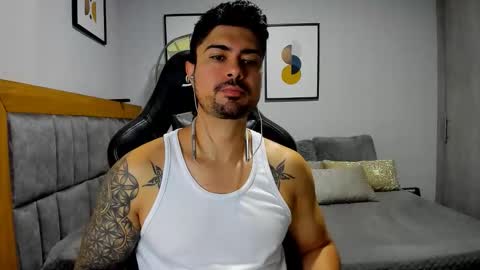 Snapshot of adam_clarke chatting on 10.23.25 adam clarke online show from 10.23.25