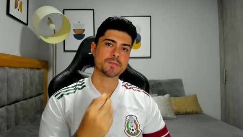 adam clarke online show from 11.25.25