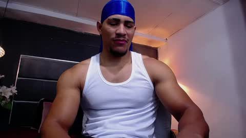 adam_fit19cm online show from 09.17.25
