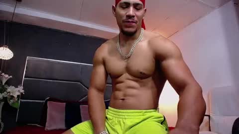 adam_fit19cm online show from 09.18.25