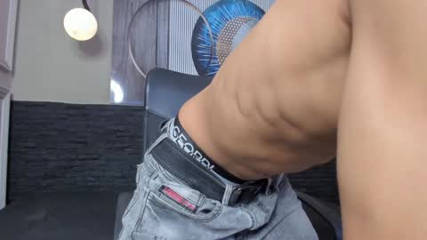 Snapshot of adam_piarse chatting on 01.11.25 adam_piarse online show from 01.11.25