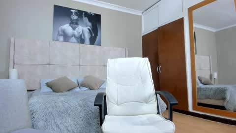 Snapshot of adam_piarse chatting on 10.14.25 adam_piarse online show from 10.14.25