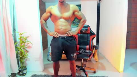 Snapshot of adam_valencia chatting on 09.28.25 Adam Valencia online show from 09.28.25