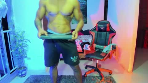 Snapshot of adam_valencia chatting on 10.09.25 Adam Valencia online show from 10.09.25