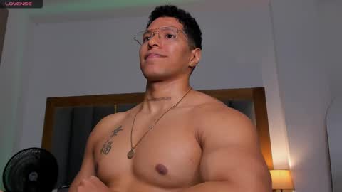 adambrocs1 online show from 02.25.25