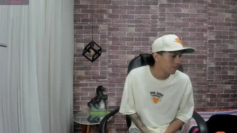 Adam online show from 12.12.24