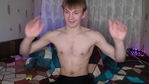 Snapshot of adamharriss chatting on 03.03.25 adamharriss online show from 03.03.25