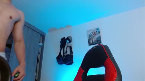 Snapshot of adamkeith_1 chatting on 10.20.25 ADAM online show from 10.20.25