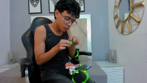 Adams Bobby online show from 04.04.26