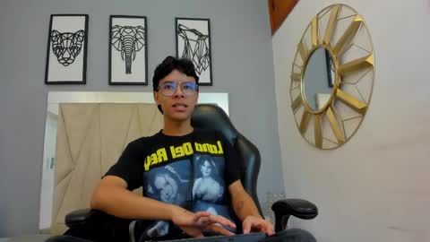 Adams Bobby online show from 05.15.26