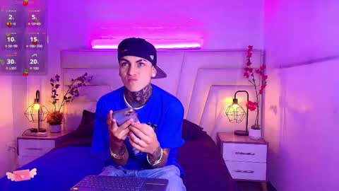 AdamsWalkerr  online show from 02.04.26