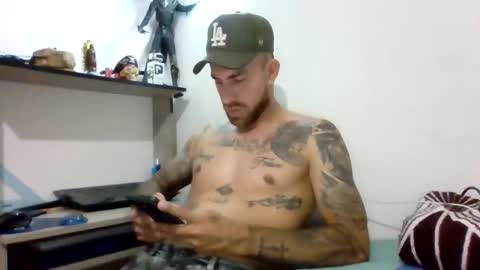 Snapshot of adan_carter chatting on 10.22.25 adan_carter online show from 10.22.25