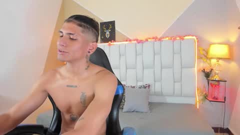 Snapshot of adan_oriol chatting on 01.12.26 Adan Oriol online show from 01.12.26