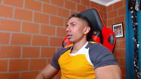 Adan Sin online show from 12.24.24
