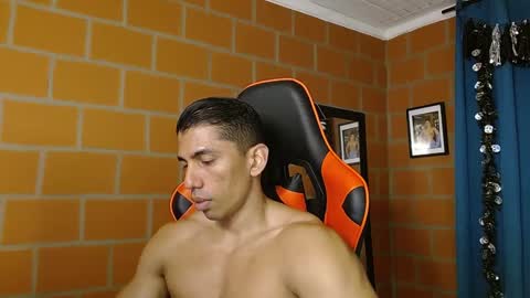 Adan Sin online show from 02.26.25