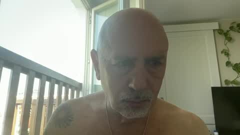 Snapshot of add_me_2 chatting on 06.25.26 add_me_2 online show from 06.25.26