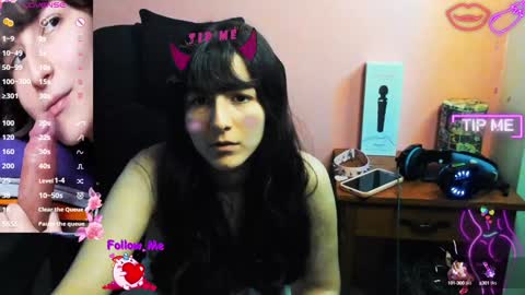Addict Couple online show from 12.11.24