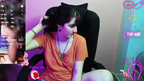 Addict Couple online show from 01.25.25