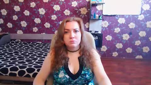 Snapshot of adel_redhead_ chatting on 02.11.25 Adel online show from 02.11.25