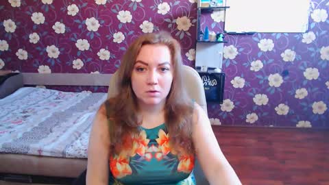 Snapshot of adel_redhead_ chatting on 02.12.25 Adel online show from 02.12.25