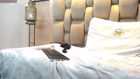 adela chase online show from 01.06.25