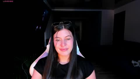 Adela Parker  online show from 04.28.26