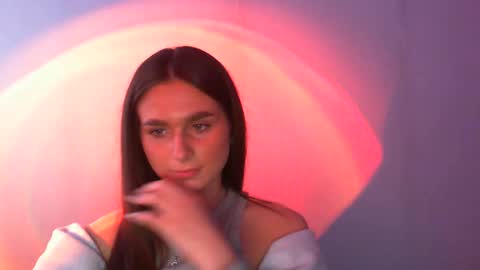 Adele Amore online show from 02.20.25