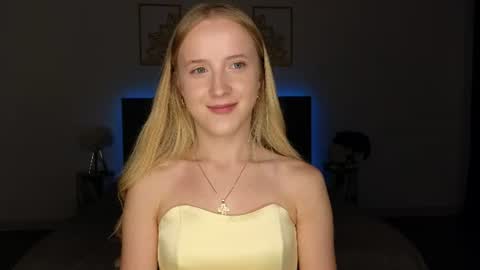 Snapshot of adele_armas chatting on 07.24.26 Adele online show from 07.24.26