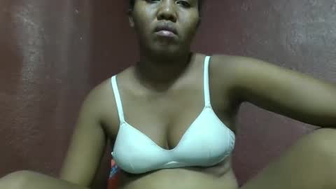 adelealy online show from 02.24.25