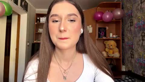 Snapshot of adeleapel chatting on 02.19.26 Poly online show from 02.19.26