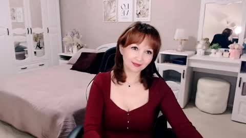 AdeleMoran online show from 04.17.26