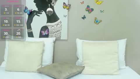 Adele Smithh online show from 09.25.25