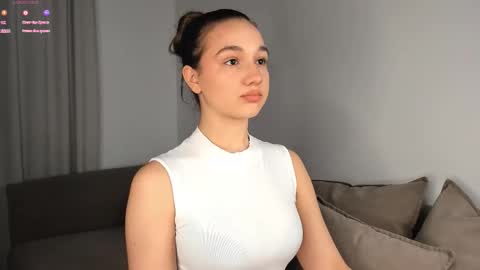 Snapshot of adelexx_zll chatting on 02.25.26 adelexx_zll online show from 02.25.26