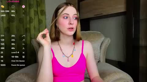 Snapshot of adelina_cowell chatting on 06.19.26 Adelina online show from 06.19.26