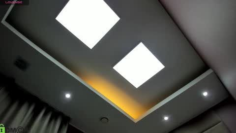 Adeline Perle online show from 10.03.25