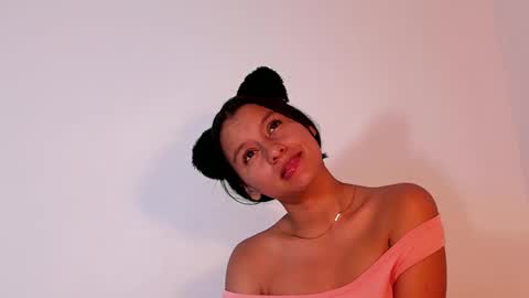 Adelle online show from 01.29.25