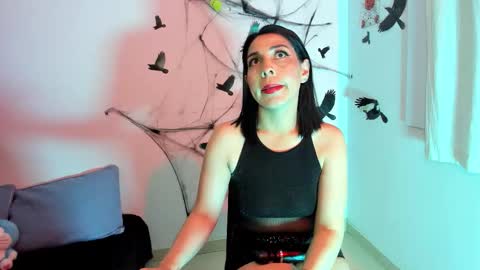 Snapshot of adellelennox_cg chatting on 11.03.25 Adelle online show from 11.03.25