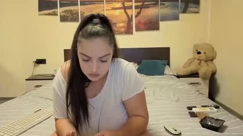 Adellineee online show from 07.11.26
