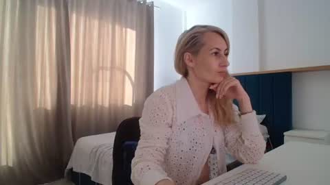 Adellyn online show from 07.20.26