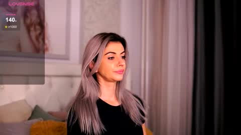 Adelyn online show from 10.04.25