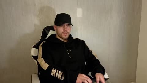 Ades online show from 10.10.25