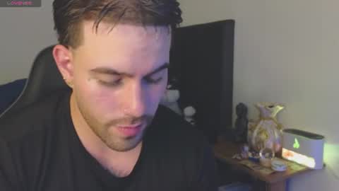 Snapshot of ades_lowe chatting on 06.17.26 Ades online show from 06.17.26