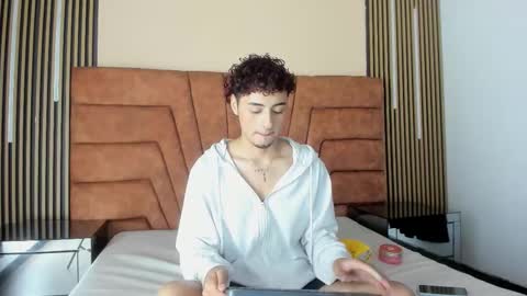 Adhara online show from 01.16.26